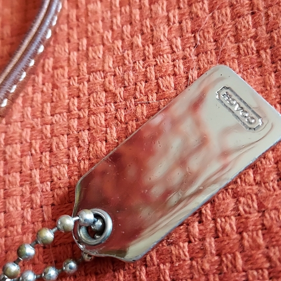 Coach VINTAGE Signature Canvas Wristlet, VGUC - Picture 4 of 7